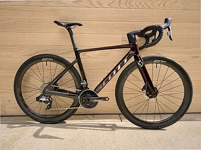2024 Scott Addict RC10 size 52, 5’5”-5’9”, Zipp 303s Whls, SRAM Force W/ Pwr Mtr