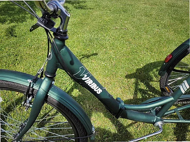 Viribus Adult Tricycle 24''/26'' 7-Speed 3-Wheel Bike with Basket and 2 Chains